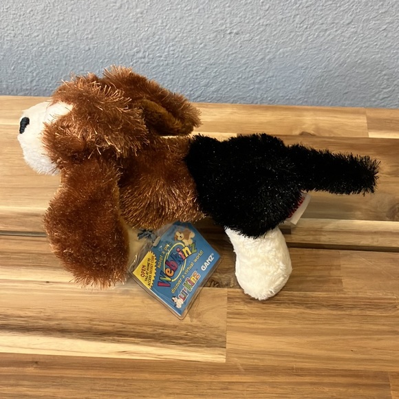 Lil Kinz Basset Hound Webkinz WITH CODE - Picture 2 of 4